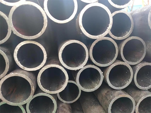 梧州10#结构用无缝钢管